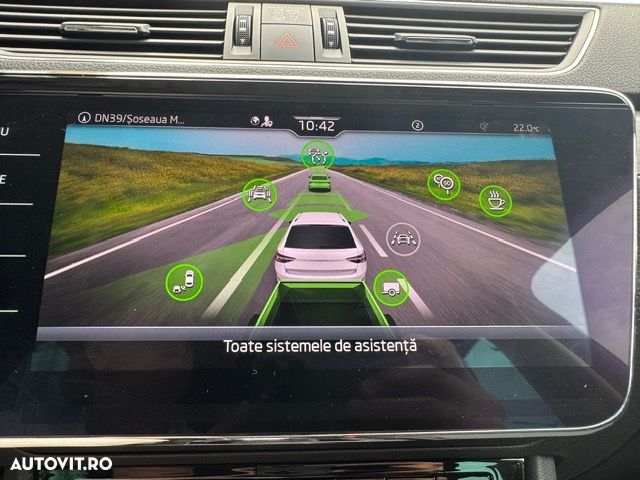 Skoda Superb 2.0 TDI DSG Premium Edition - 24