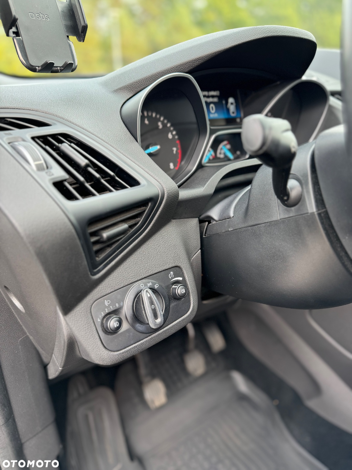 Ford Kuga 1.5 EcoBoost FWD Trend ASS MMT6 - 17