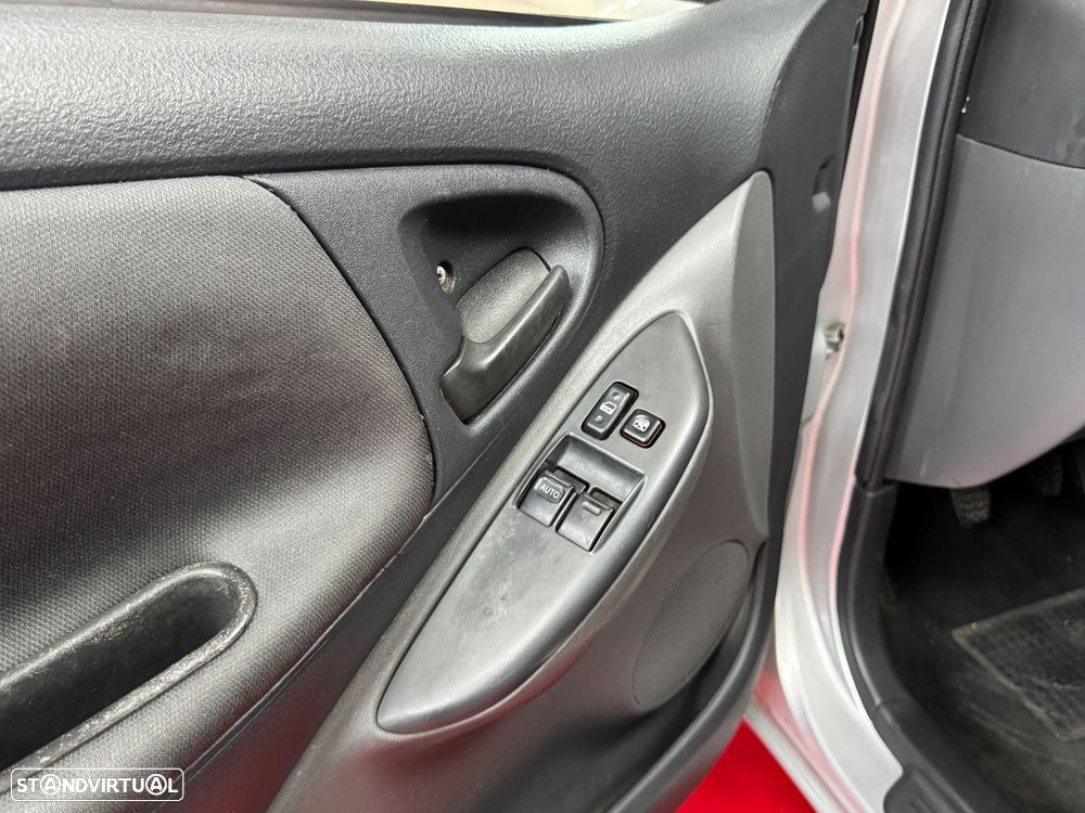 Toyota Yaris 1.0 Sol - 18