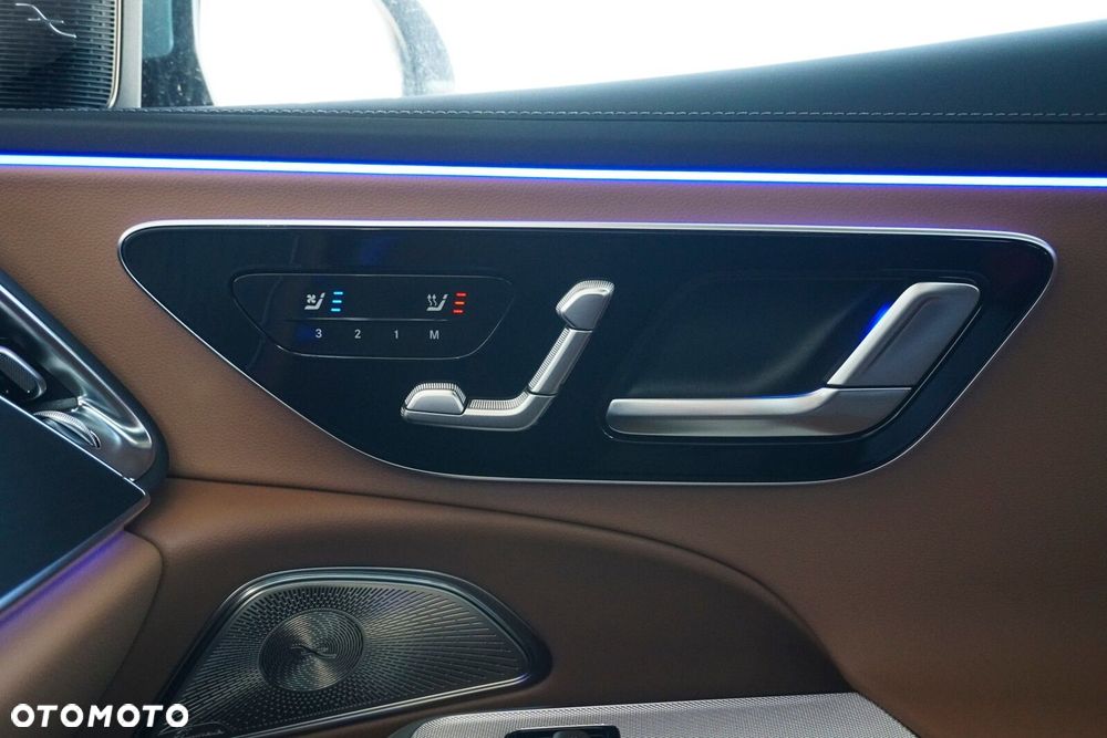 Mercedes-Benz Klasa E 220 d mHEV 4-Matic Exclusive 9G-Tronic - 17
