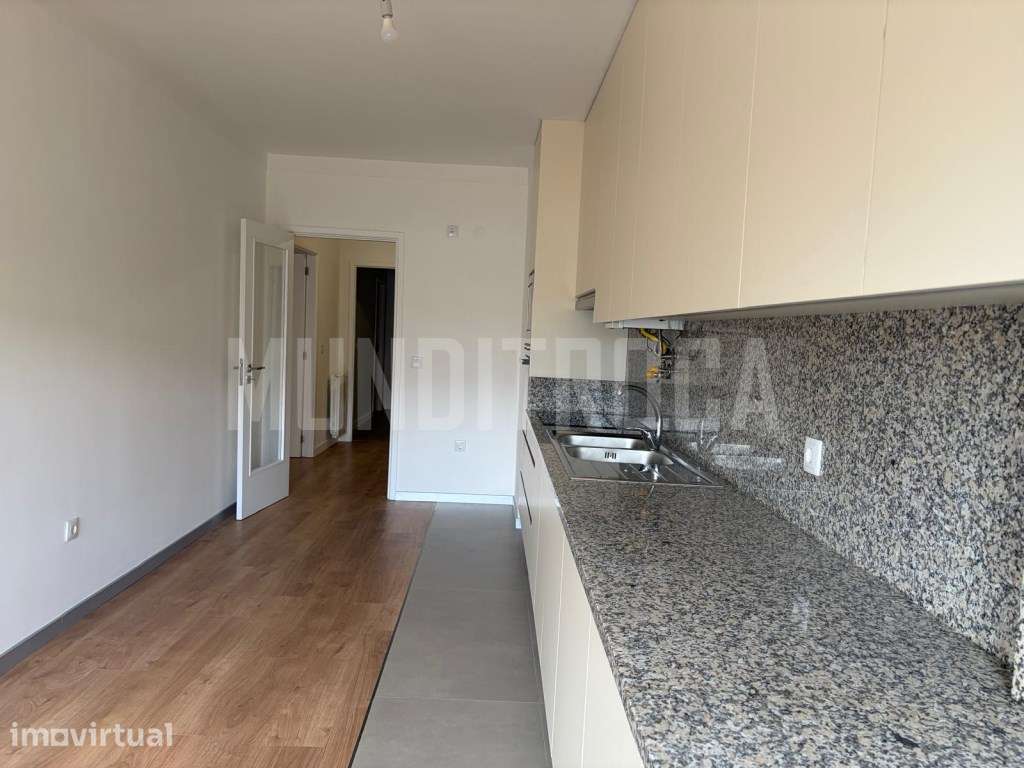 Apartamento T3 Lamaçães - Como novo - Grande imagem: 3/17