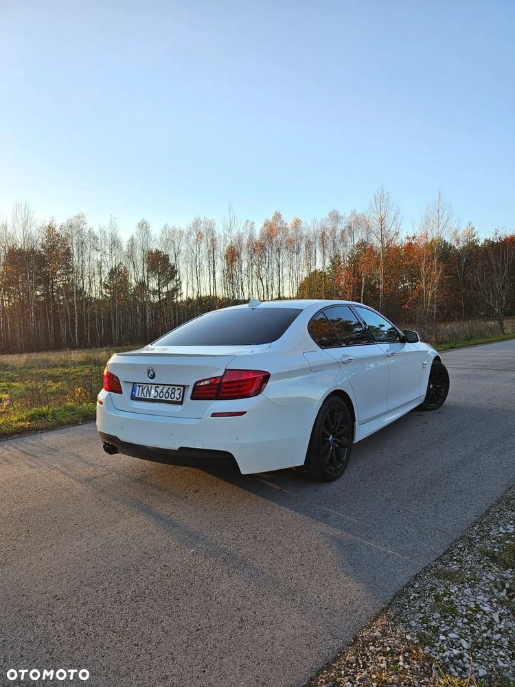 BMW Seria 5 530d xDrive - 7