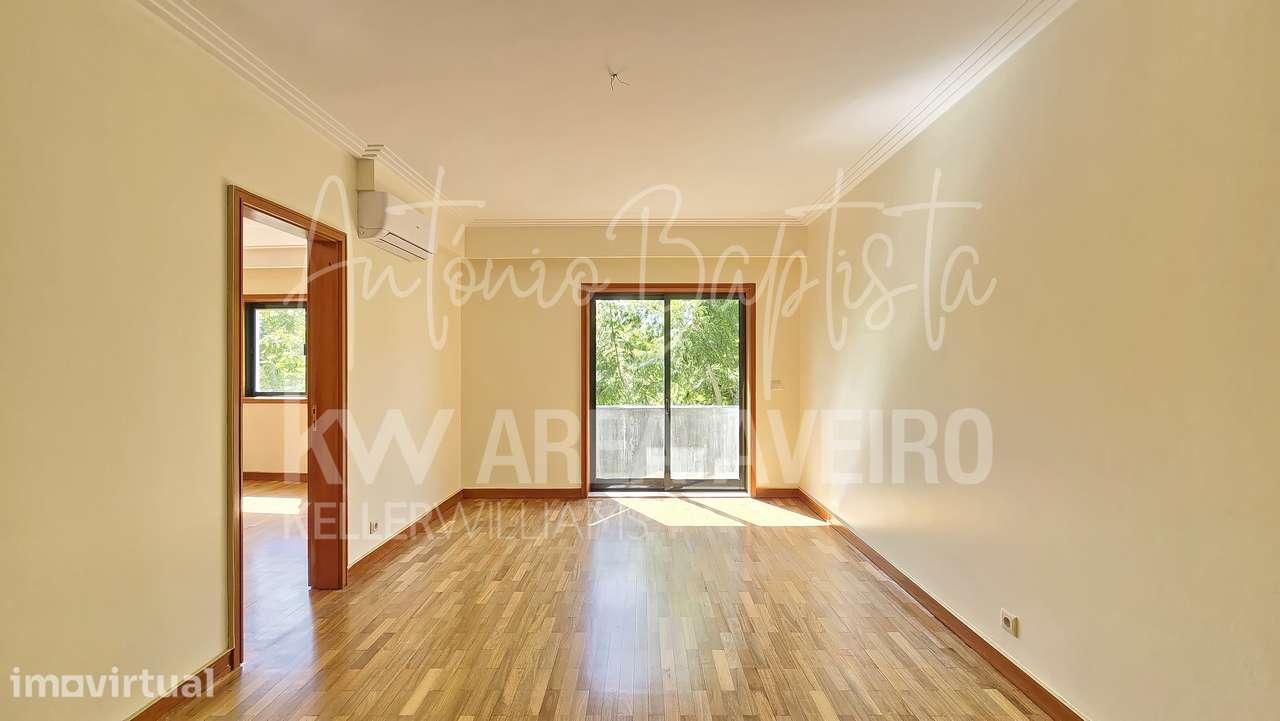 T2 Remodelado no Alboi | Vistas de Parque e Garagem Fechada em Aveiro - Grande imagem: 2/41