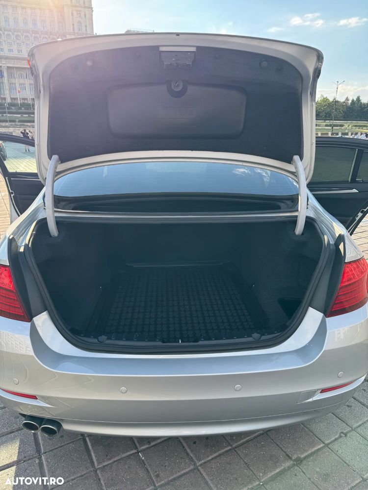 BMW Seria 5 530d AT - 19