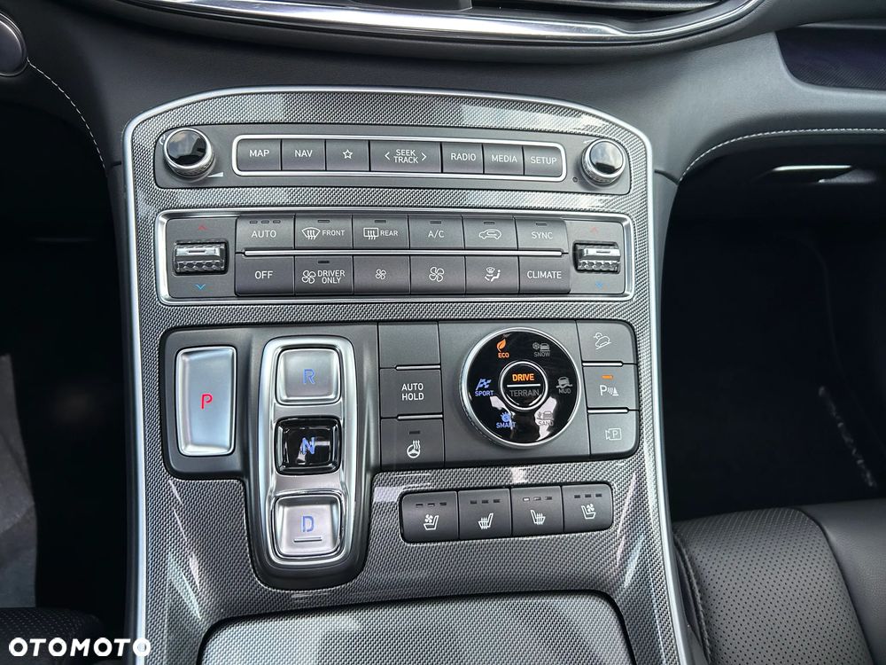 Hyundai Santa Fe 1.6 T-GDI HEV Platinum 4WD - 32