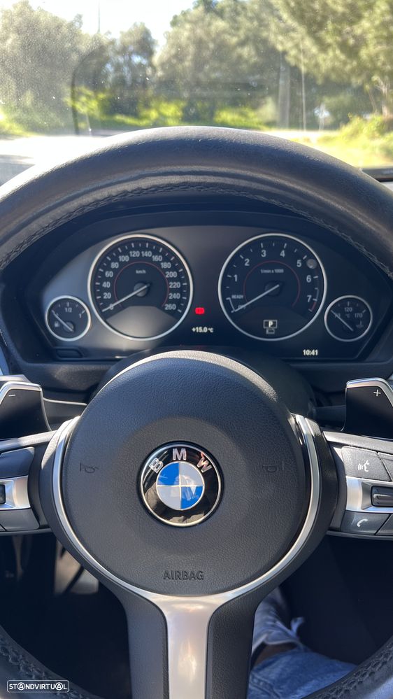 BMW 330 e iPerformance Pack M - 10