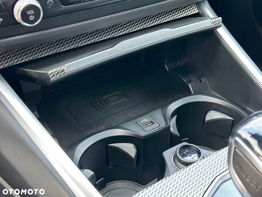 BMW Seria 3 330e M Sport sport - 20