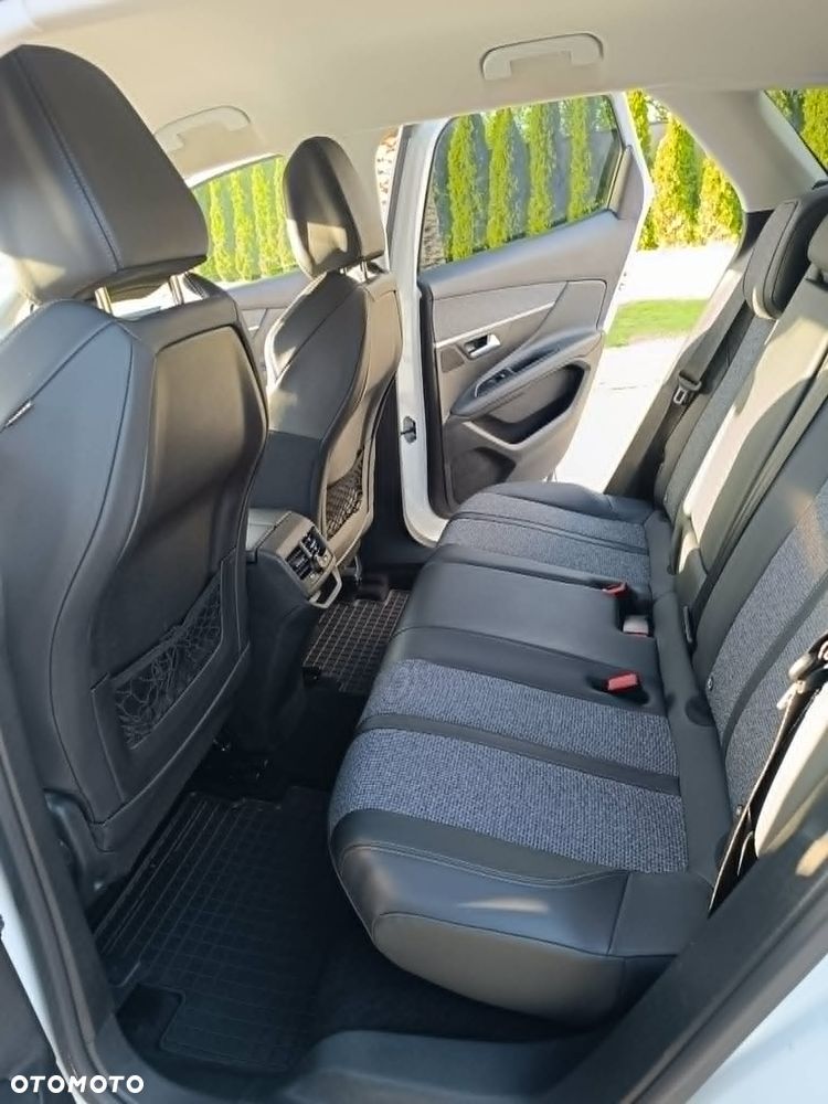 Peugeot 3008 1.6 PureTech GPF Allure S&S EAT8 - 8