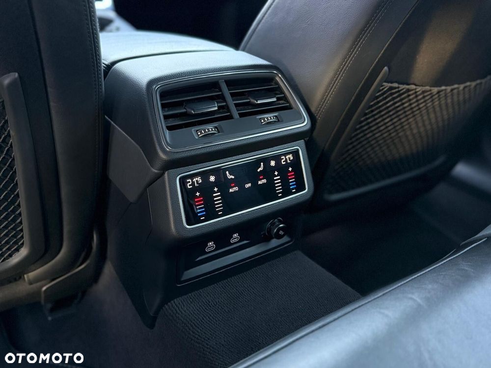 Audi A6 Allroad - 30