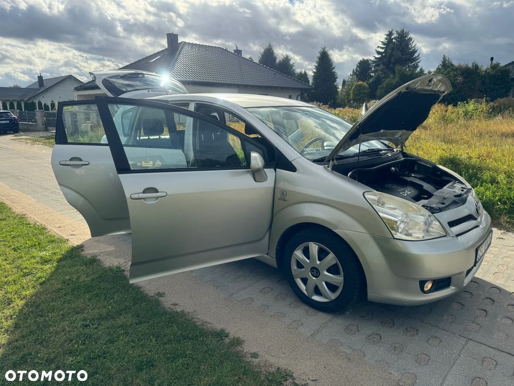 Toyota Corolla Verso - 17