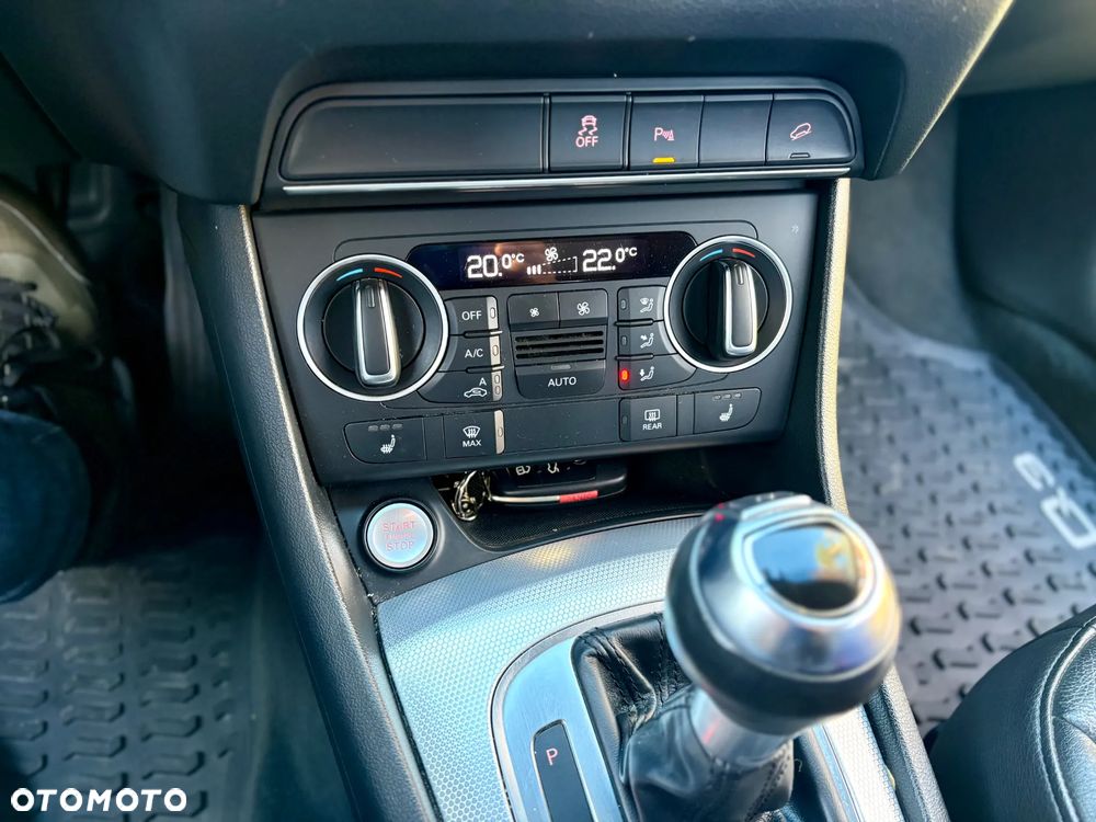 Audi Q3 2.0 TFSI quattro S tronic design - 12