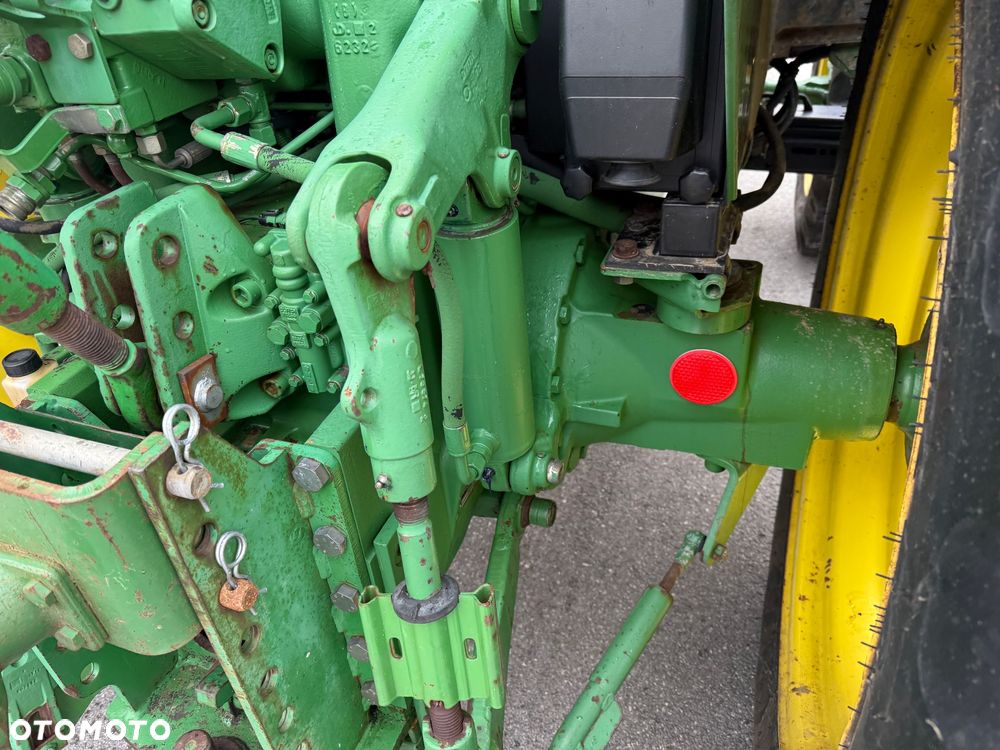John Deere 6300 / NISKIE MOTOGODZINY / NOWE OPONY / ŁADOWACZ PRZEDNI / DODATKOWY OSPRZĘT / Z FRANCJI / STAN BDB / / / - 17