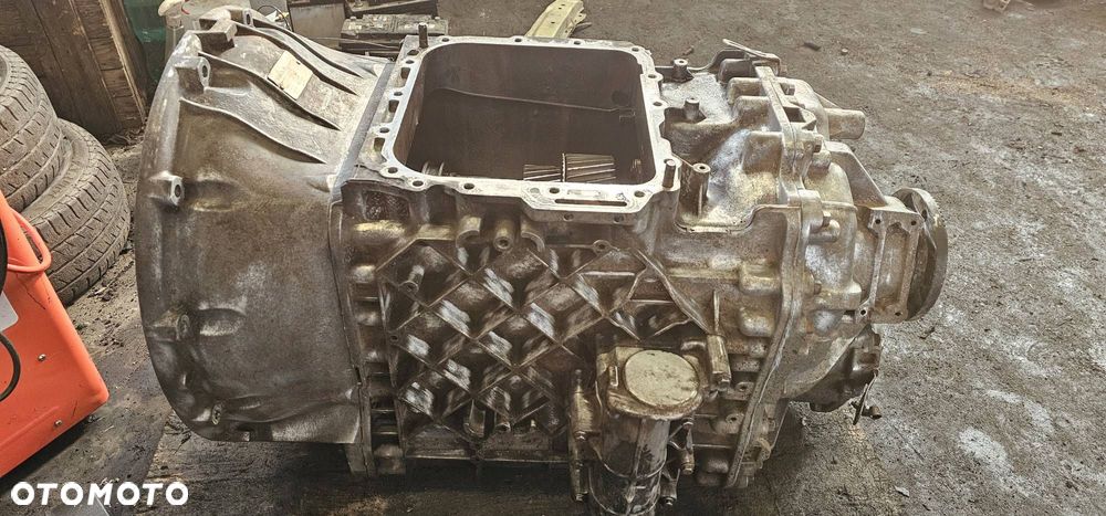 SKRZYNIA BIEGÓW VOLVO FH 13.460 AT2612D - 5