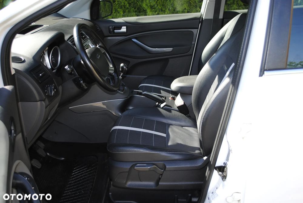 Ford Kuga 2.0 TDCi 4x4 Individual - 11