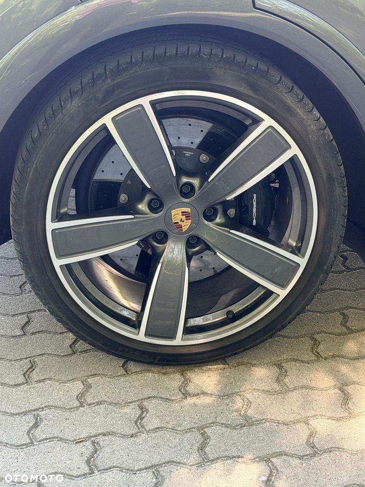 Porsche Cayenne GTS - 11