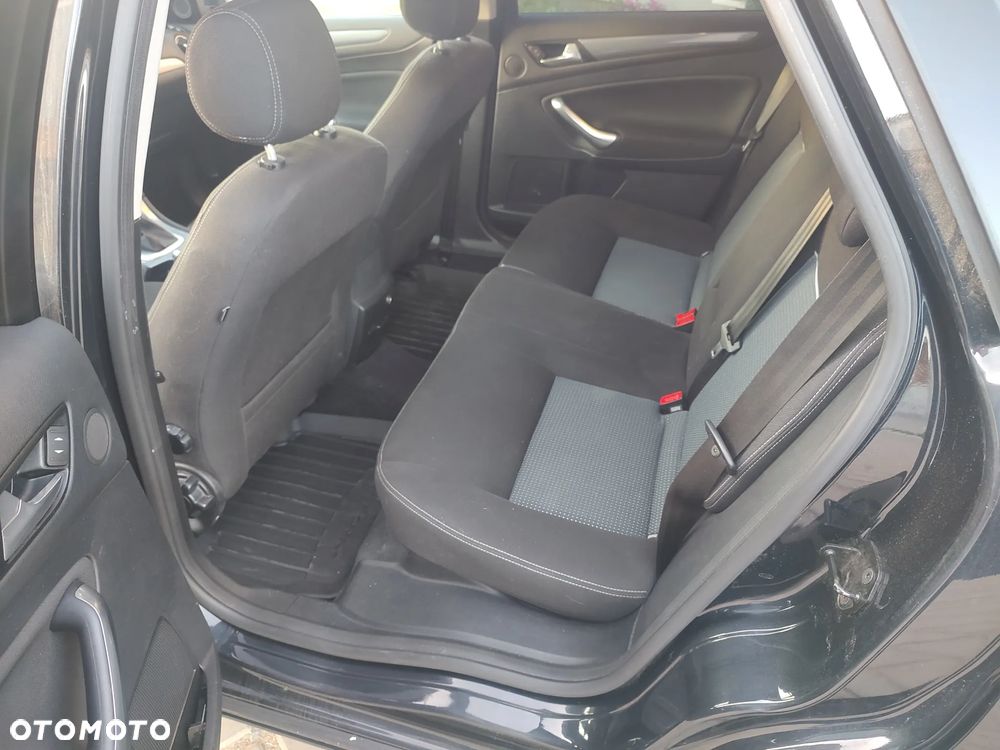 Ford Mondeo 2.0 TDCi Ambiente MPS6 - 7