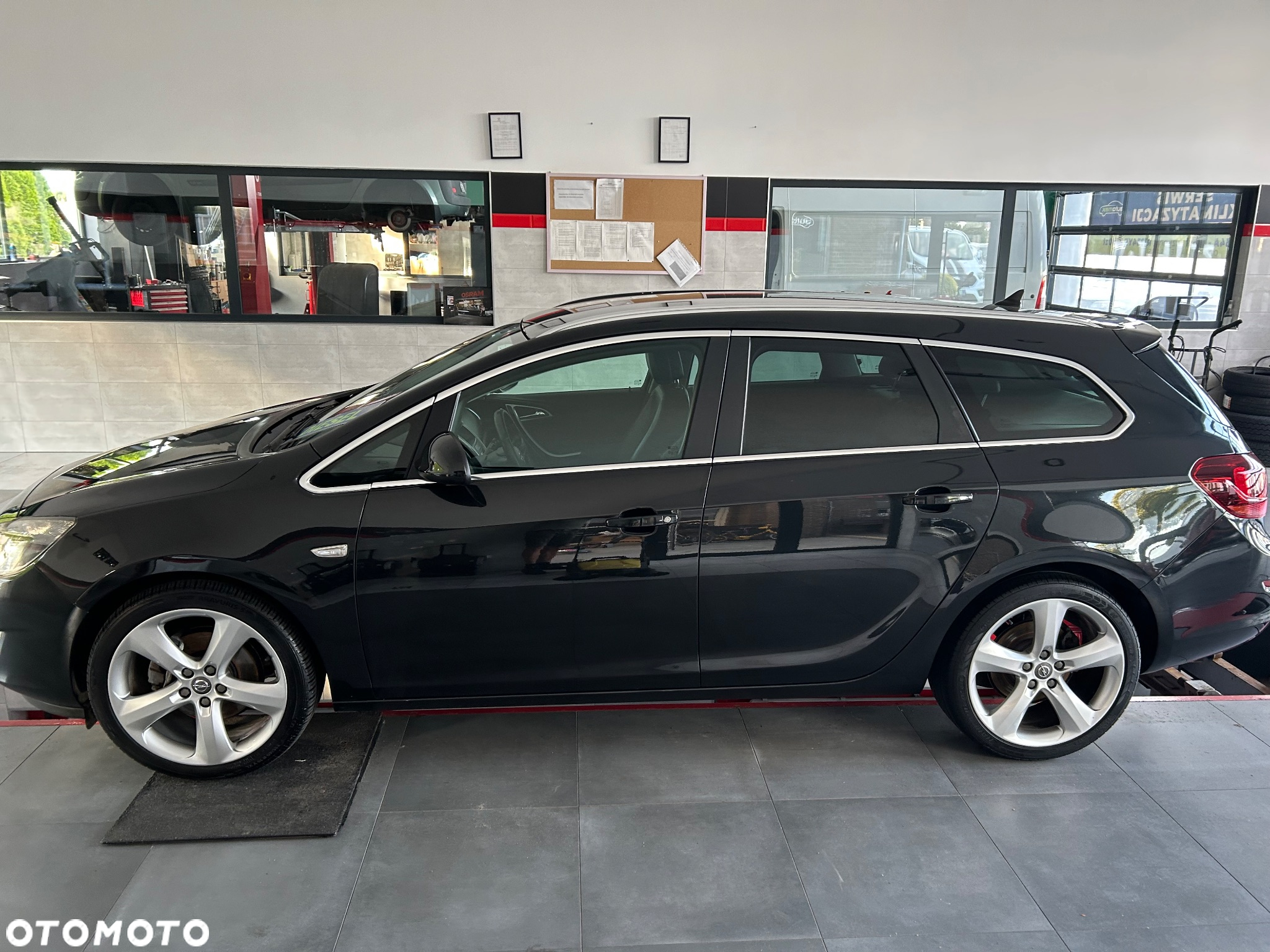 Opel Astra 2.0 CDTI ecoFLEX Start/Stop Exklusiv - 4