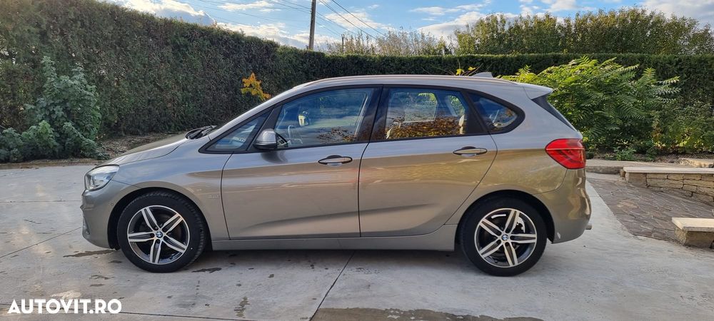 BMW Seria 2 218d - 10