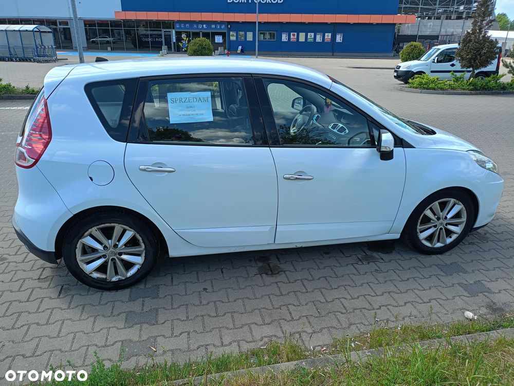 Renault Scenic - 1