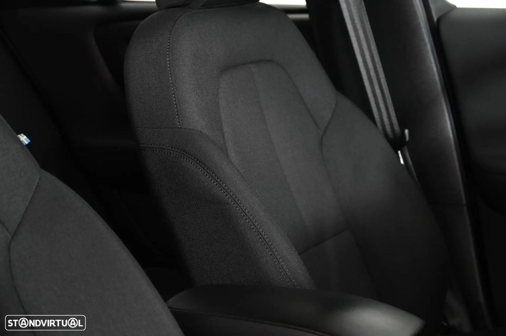 Volvo XC 40 1.5 T2 Momentum - 27