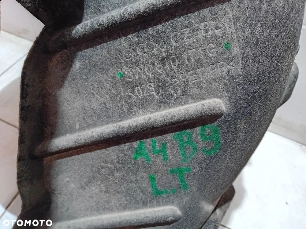 nadkole lewy tył materiał Audi A4 B9 kombi 2016 8W0810171G - 2