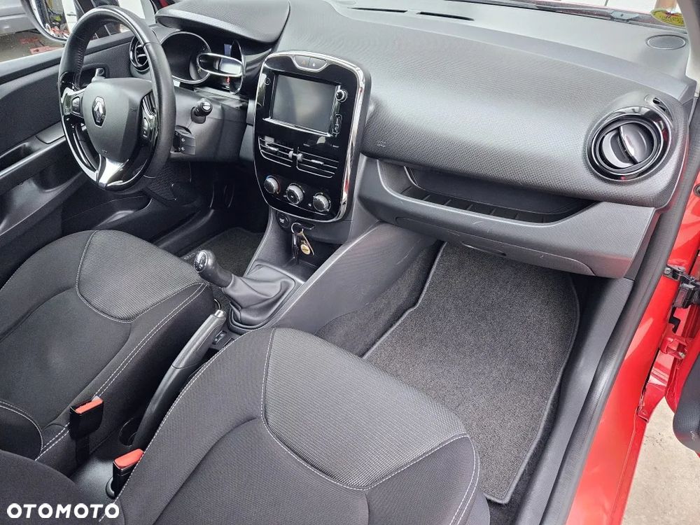 Renault Clio TCe 90 Dynamique - 17