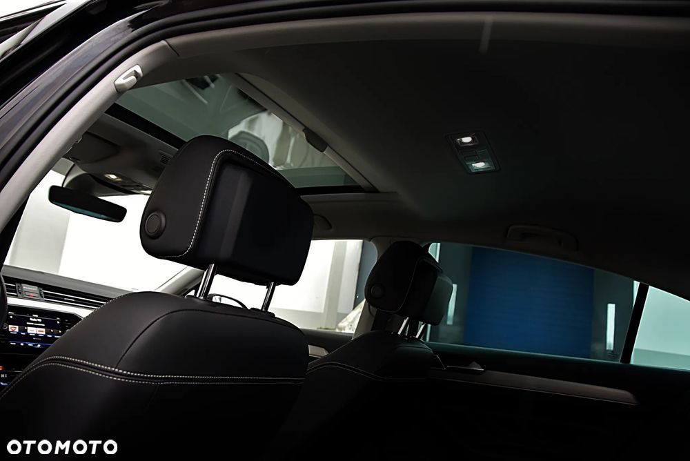 Volkswagen Passat 2.0 TSI Elegance DSG - 34