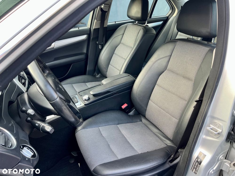Mercedes-Benz Klasa C 220 CDI BlueEff 4-Matic Avantgarde - 18