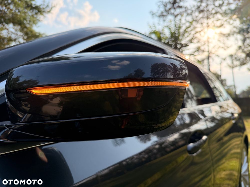 BMW Seria 5 520d Luxury Line - 17