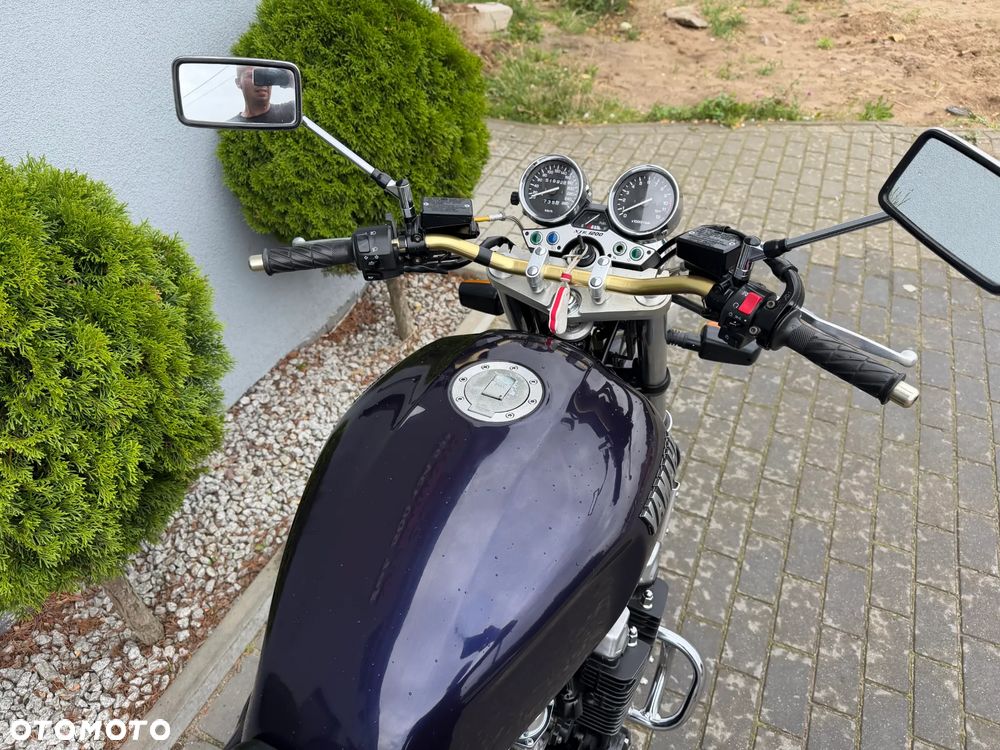 Yamaha XJR - 28