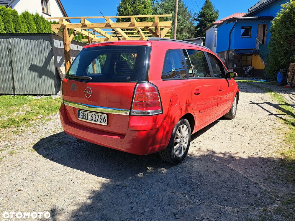 Opel Zafira - 3