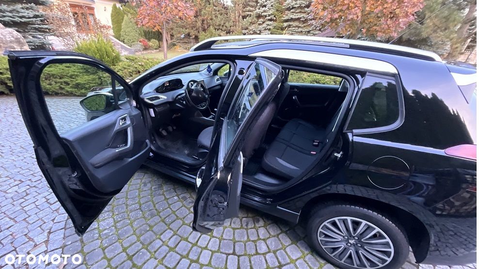 Peugeot 2008 - 11