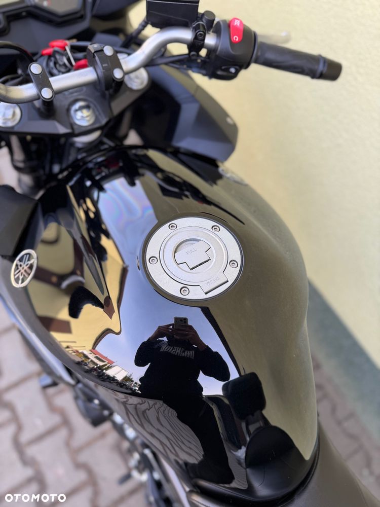 Yamaha XJ - 33