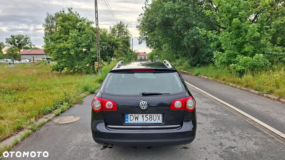 Volkswagen Passat 2.0 TDI Comfortline DSG - 9