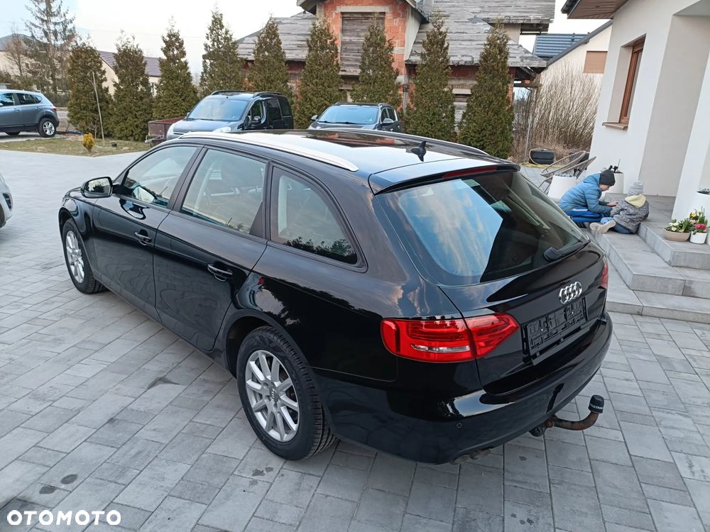 Audi A4 Avant - 10