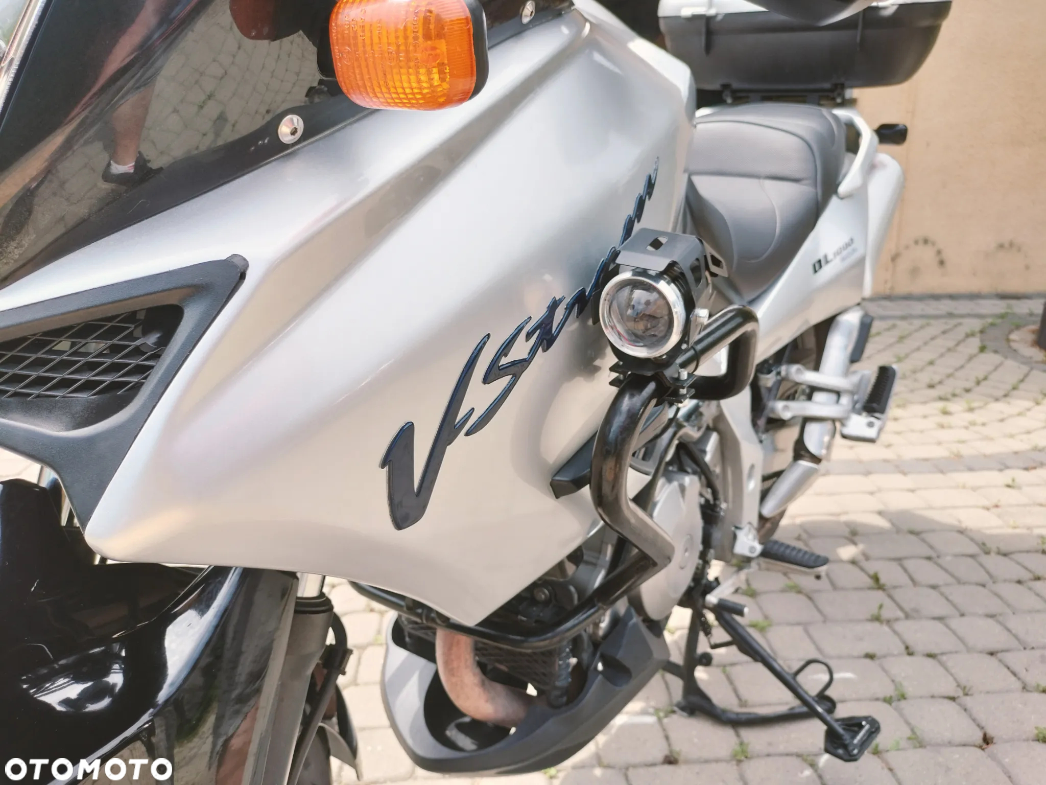 Suzuki V-STROM - 6
