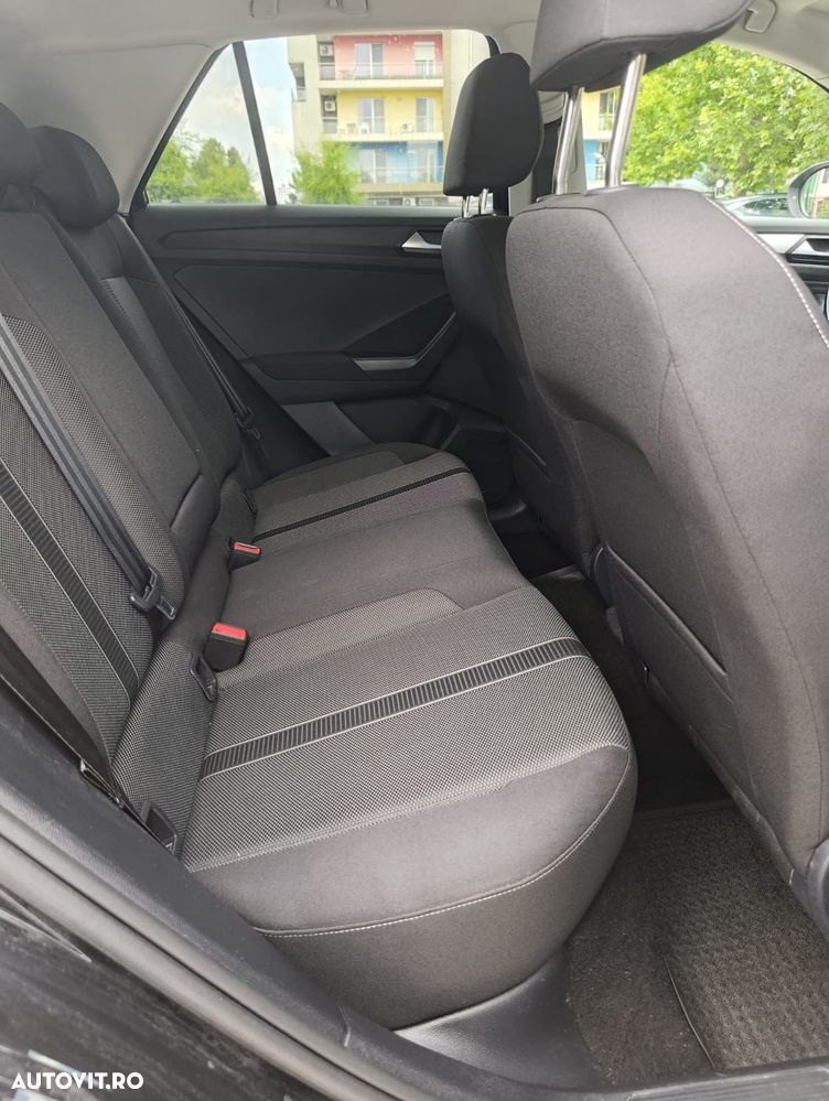 Volkswagen T-Roc 1.5 TSI DSG Life - 12