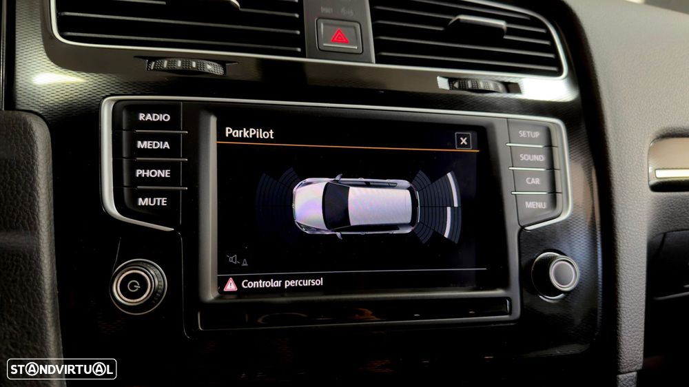 VW Golf 2.0 TDI GTD - 38