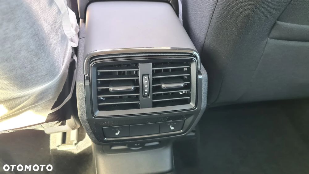 Skoda Karoq 1.5 TSI ACT Edition 130 DSG - 13