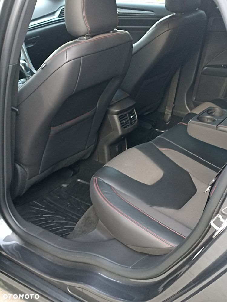 Ford Mondeo - 7