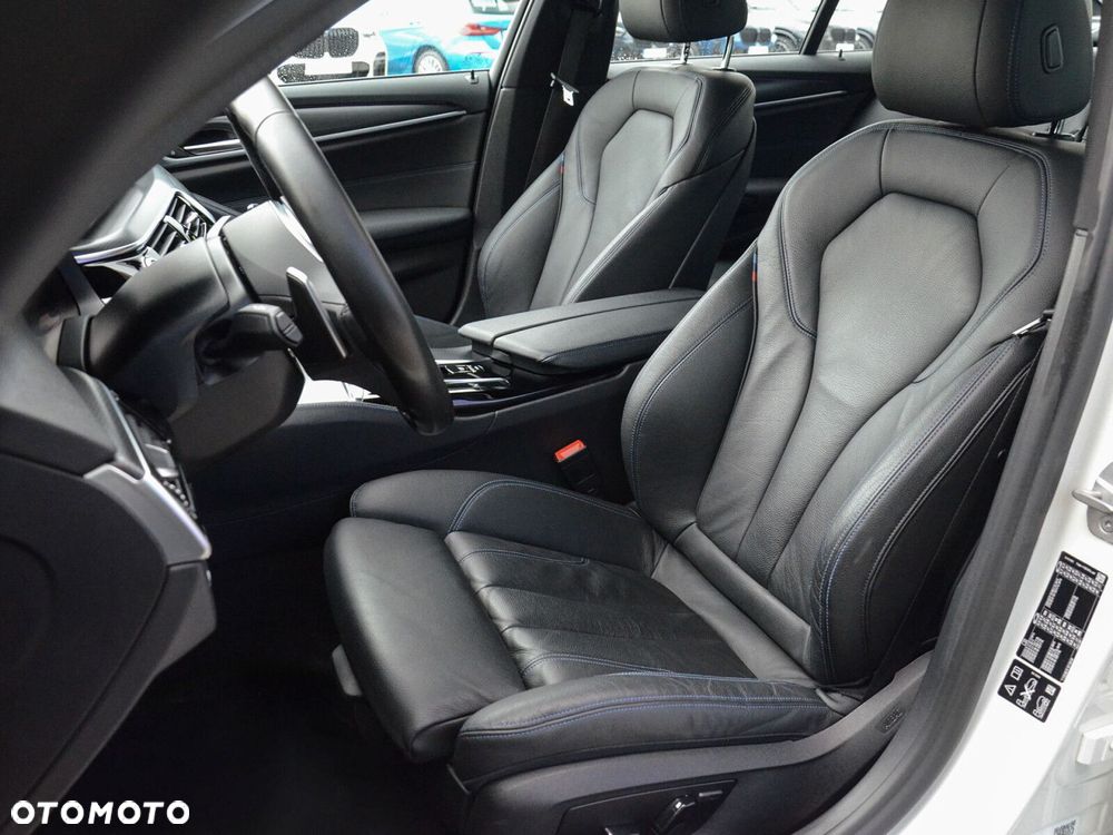 BMW Seria 5 - 35