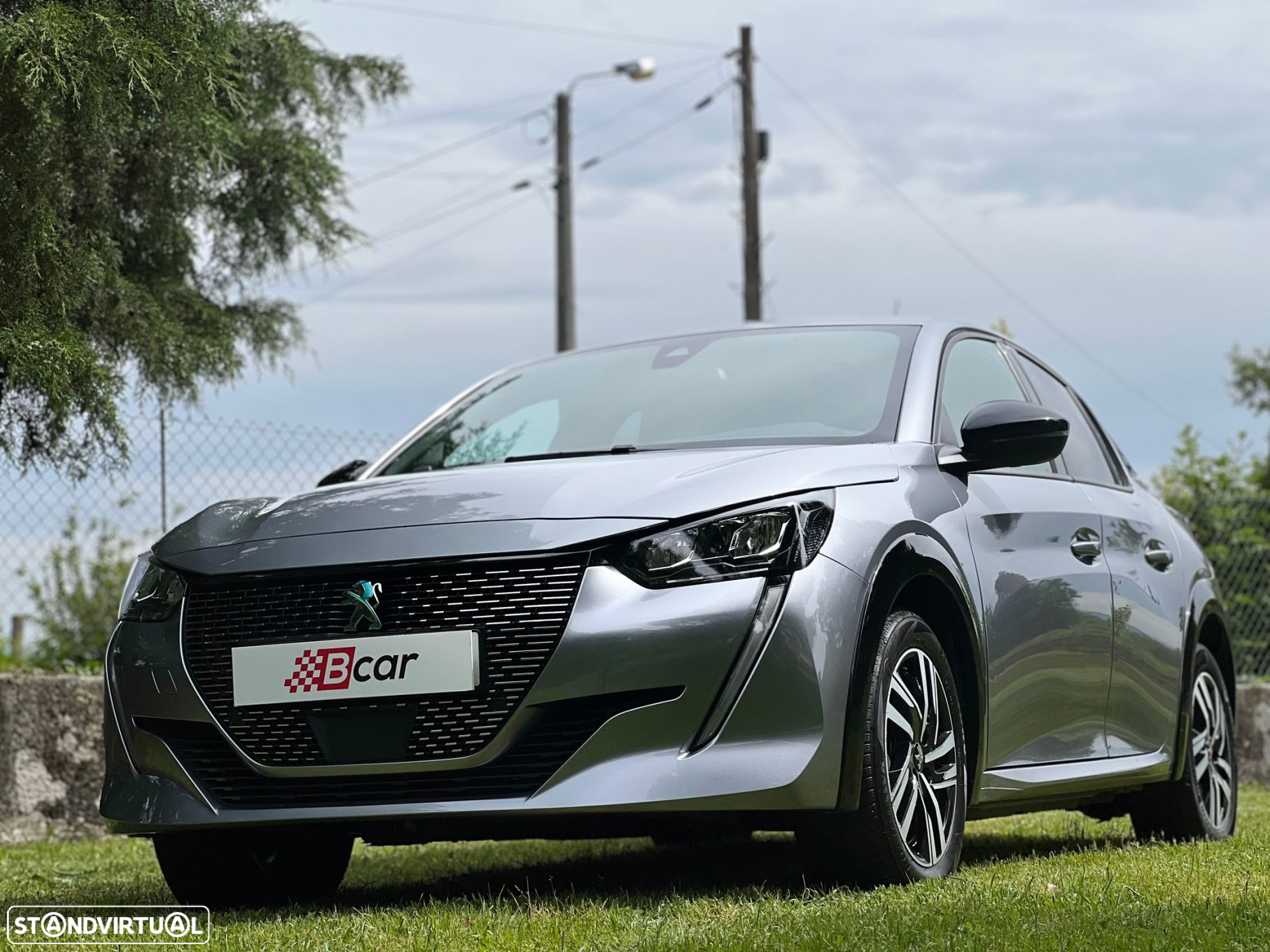 Peugeot e-208 Allure Pack - 17