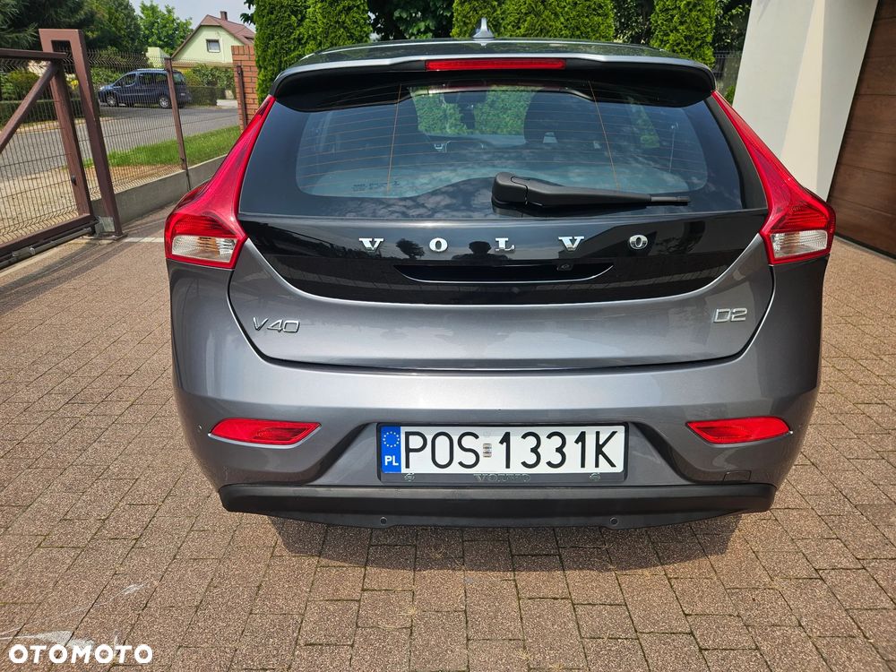 Volvo V40 D2 Momentum - 24
