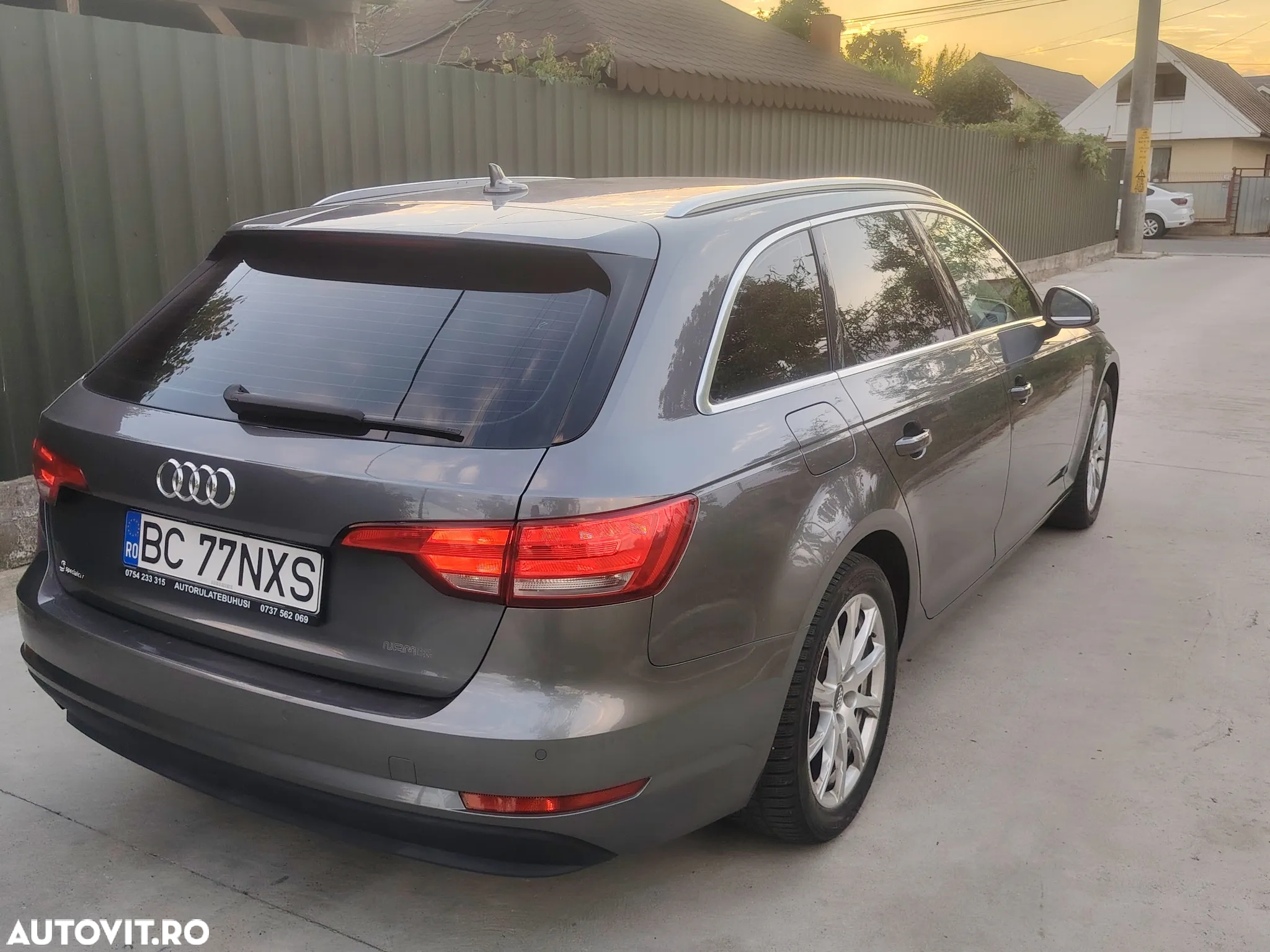 Audi A4 2.0 TDI DPF clean diesel multitronic Attraction - 5