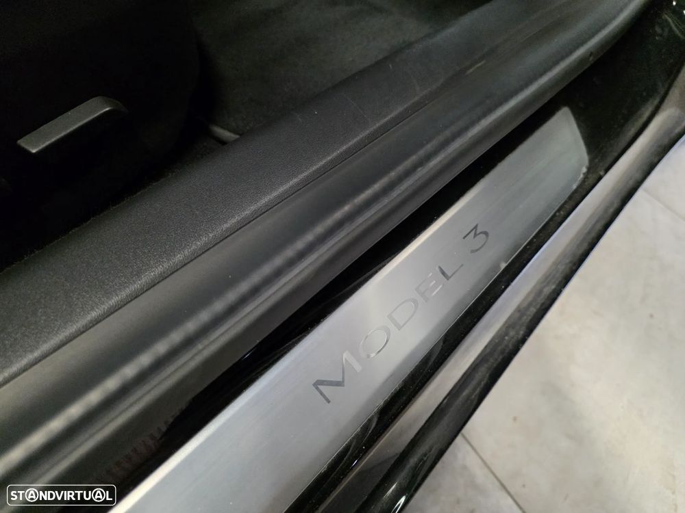 Tesla Model 3 Long Range AWD Dual Motor - 11
