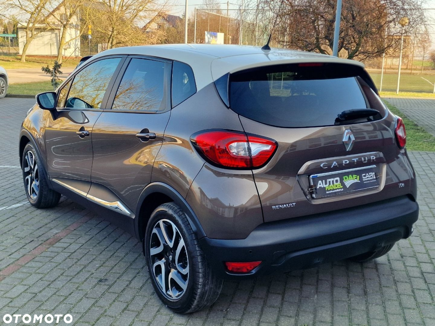 Renault Captur - 33