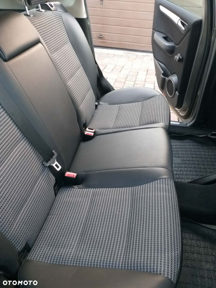 Mercedes-Benz Klasa A 150 Avantgarde Edition 10 - 3