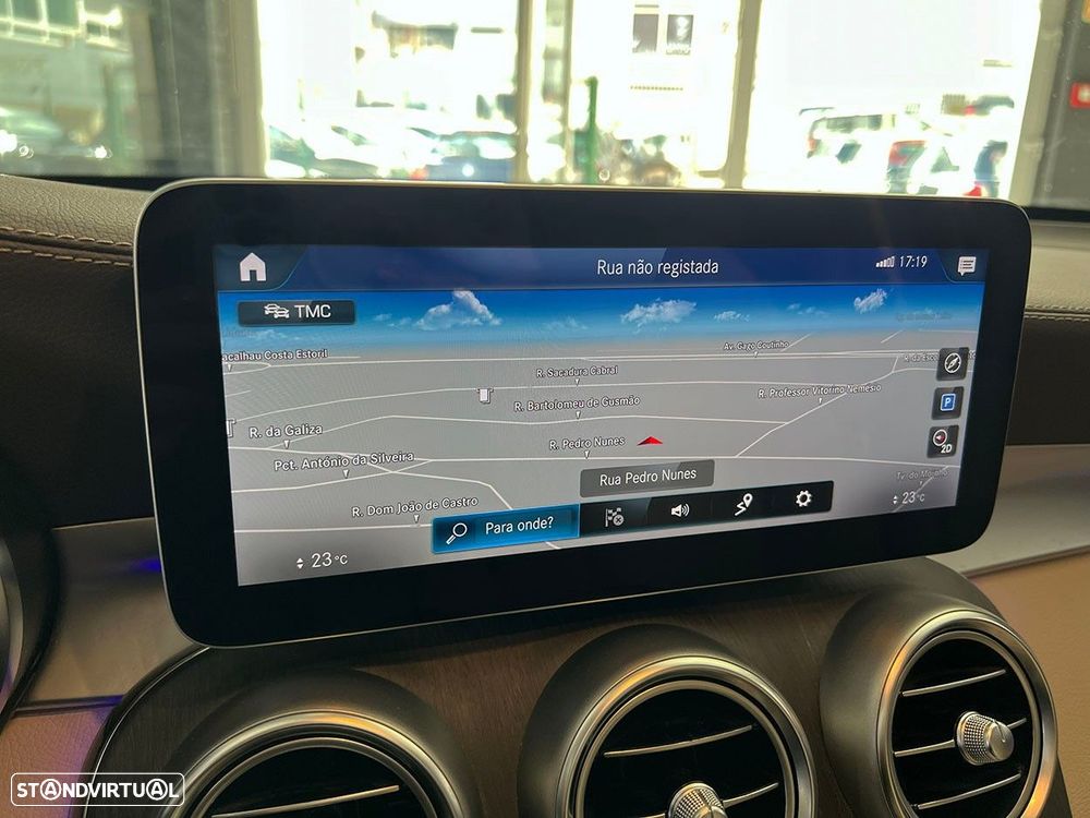 Mercedes-Benz GLC 300 - 11