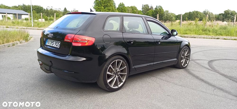 Audi A3 Sportback 2.0 TDI DPF Attraction - 4
