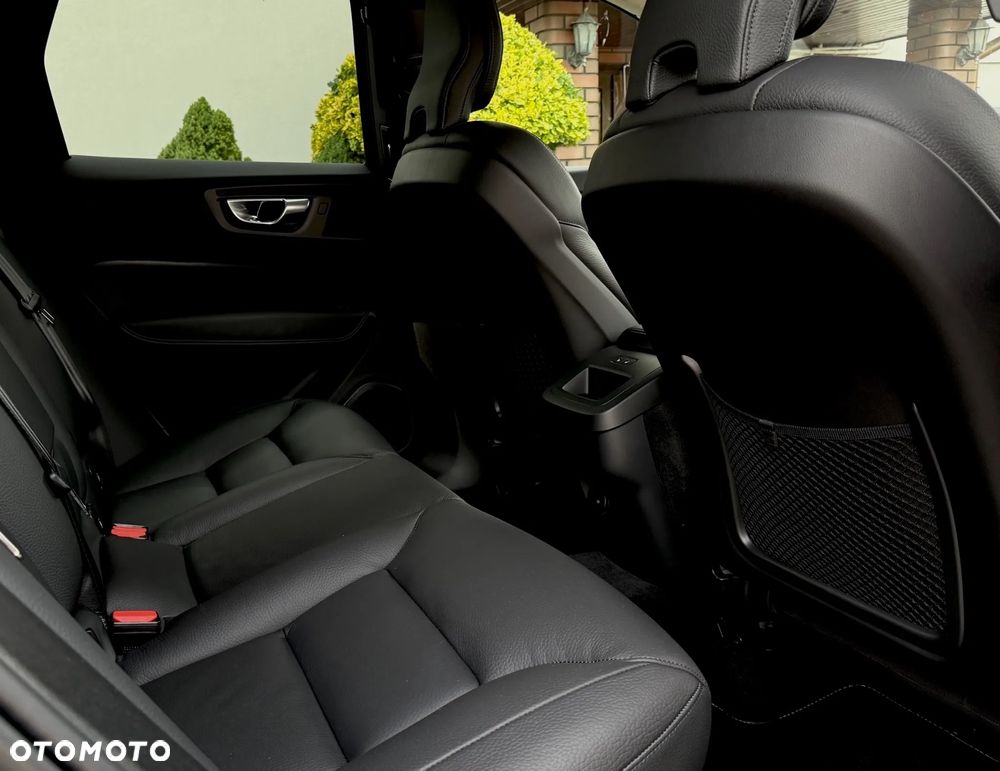 Volvo XC 60 B4 B Geartronic RDesign - 12